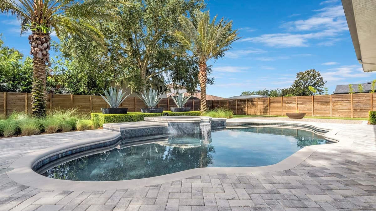 948 POINCIANA LANE — photo 37 of 41