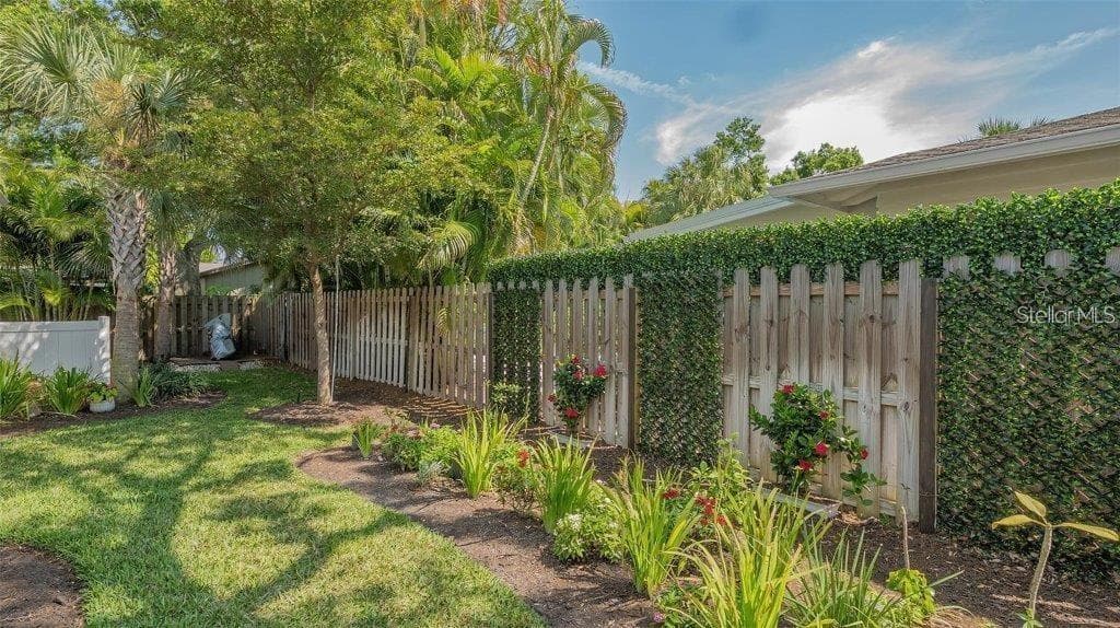 1959 HIBISCUS STREET — photo 38 of 52