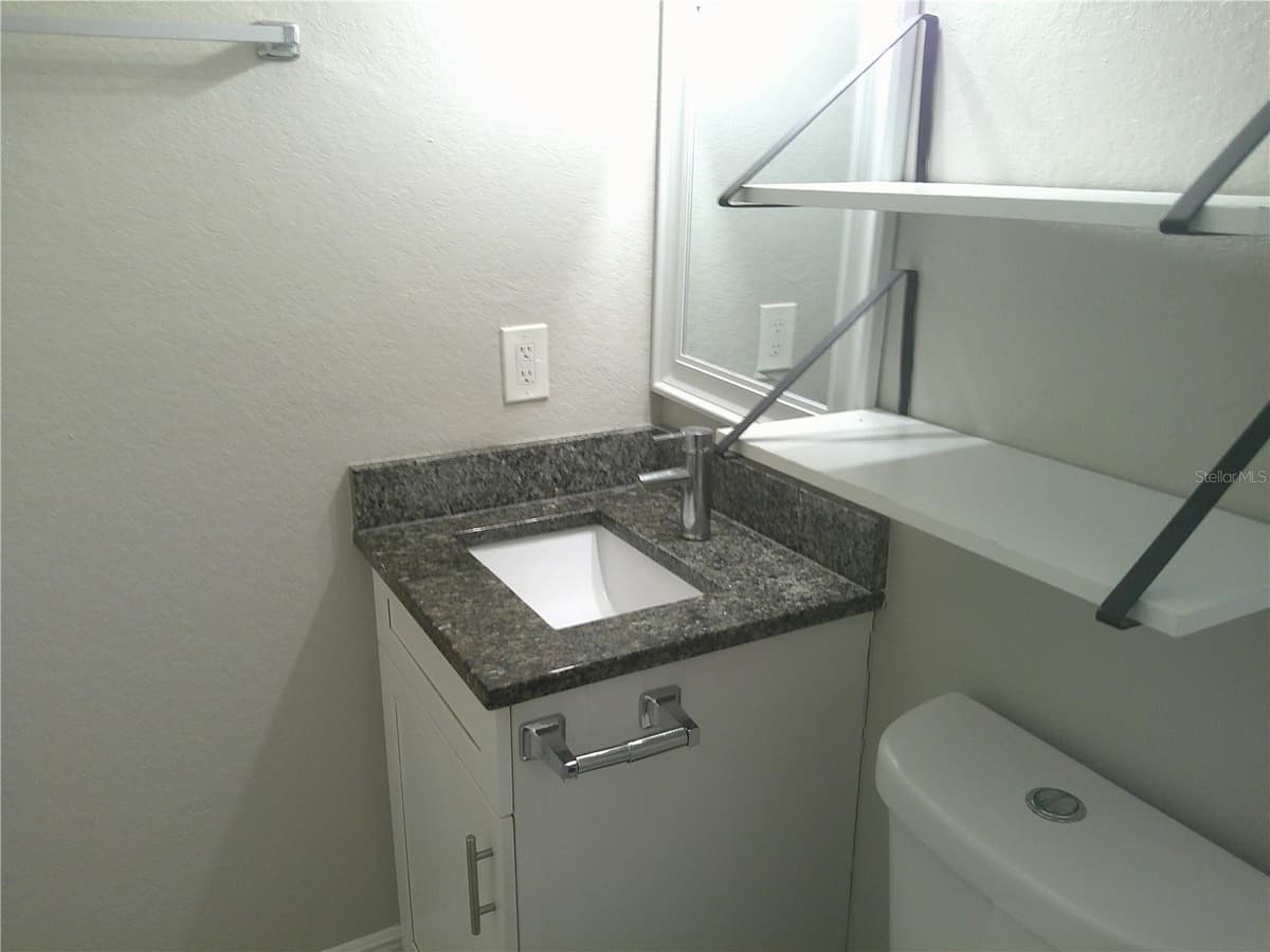 1241 NICHOLSON STREET — photo 11 of 25