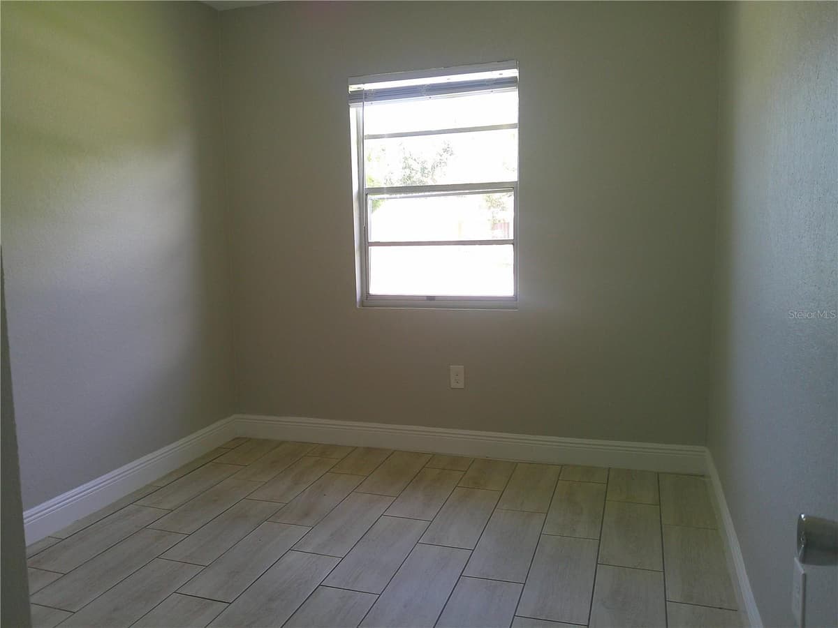 1241 NICHOLSON STREET — photo 12 of 25