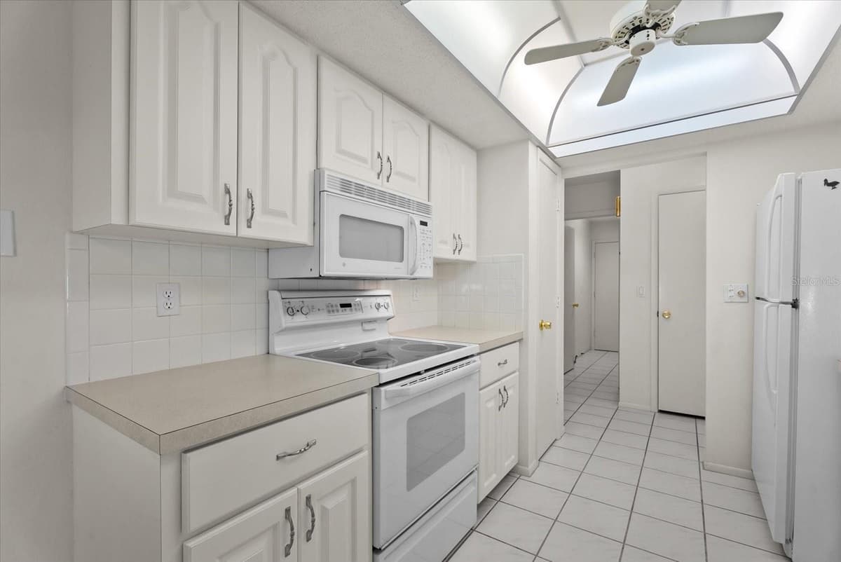 1233 PINEBROOK WAY — photo 14 of 34