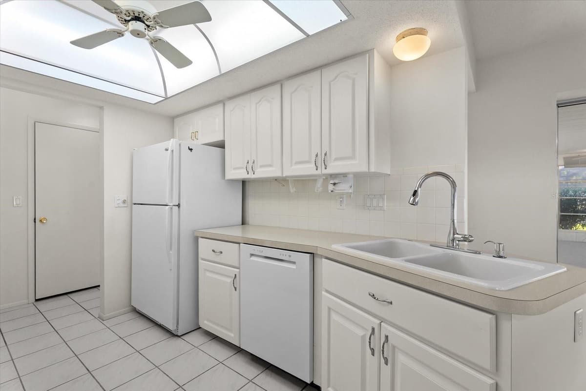 1233 PINEBROOK WAY — photo 13 of 34