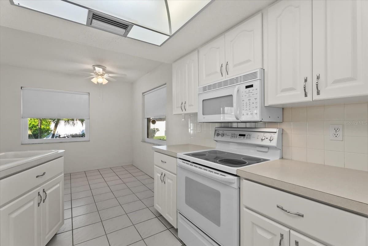 1233 PINEBROOK WAY — photo 15 of 34