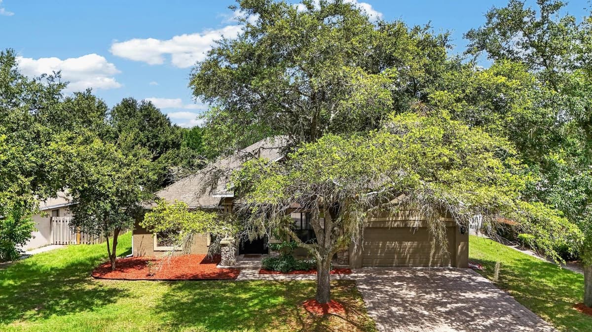 1517 CLAPTON DRIVE — photo 40 of 44