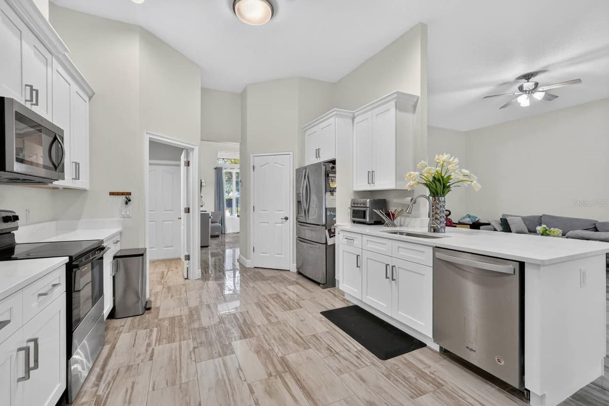 1517 CLAPTON DRIVE — photo 12 of 44