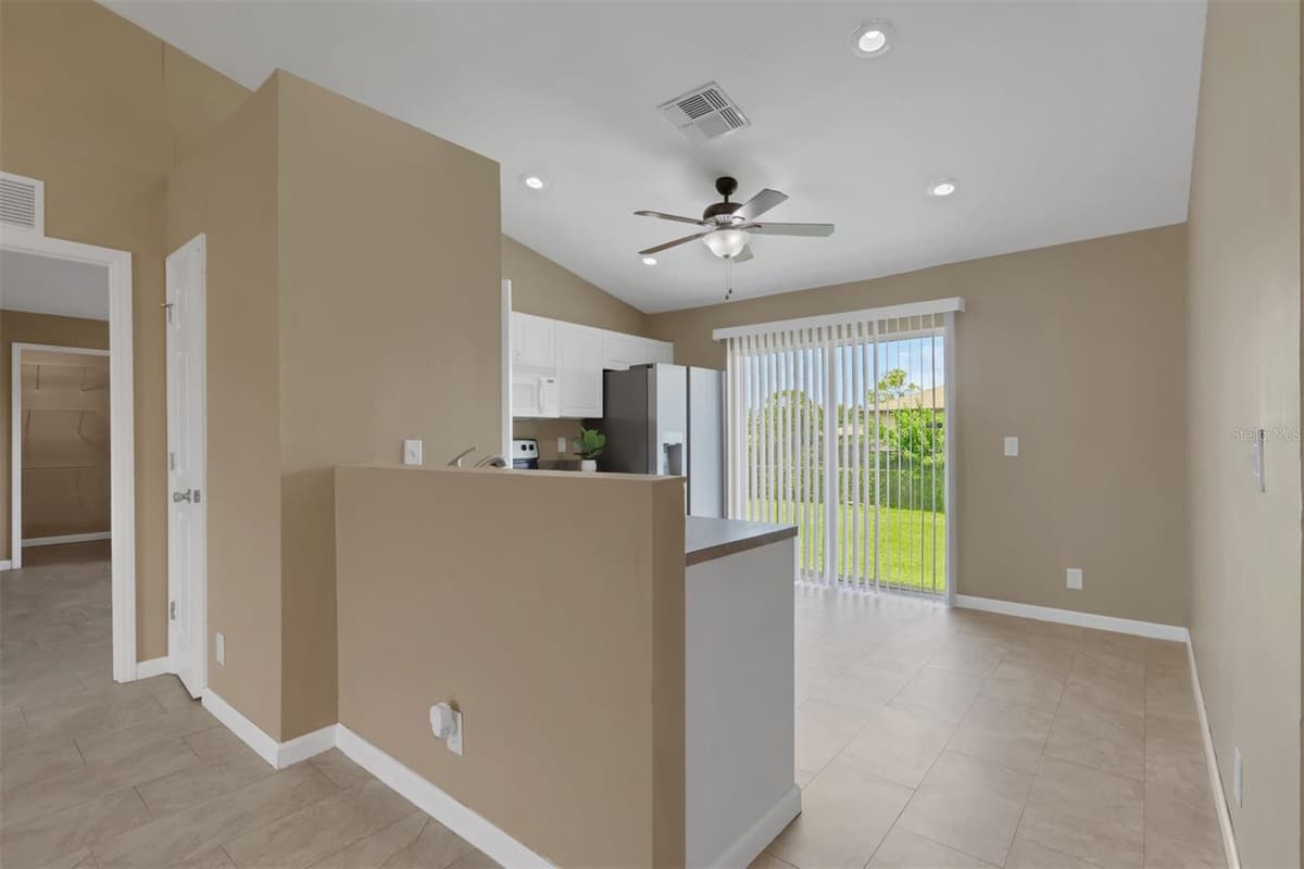 325 30TH TERRACE — photo 7 of 26