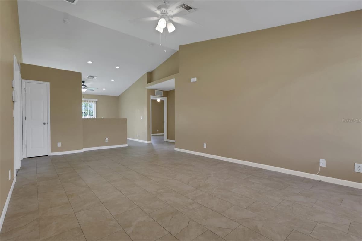 325 30TH TERRACE — photo 5 of 26