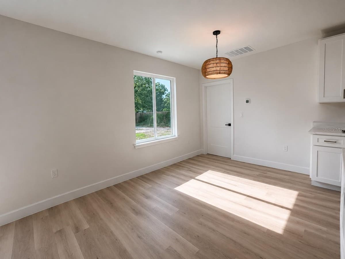 4324 135 LANE — photo 8 of 34