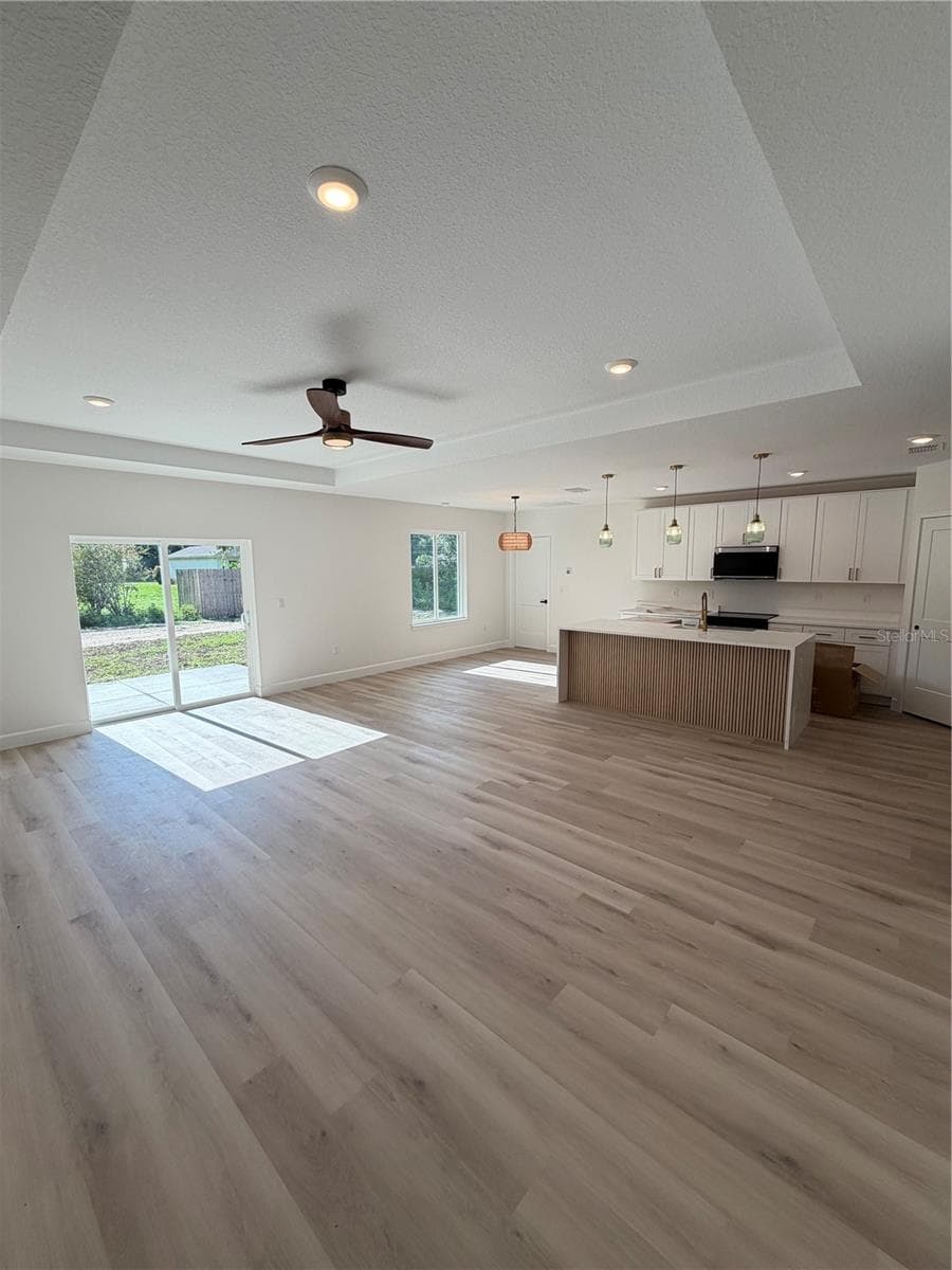 4324 135 LANE — photo 9 of 34