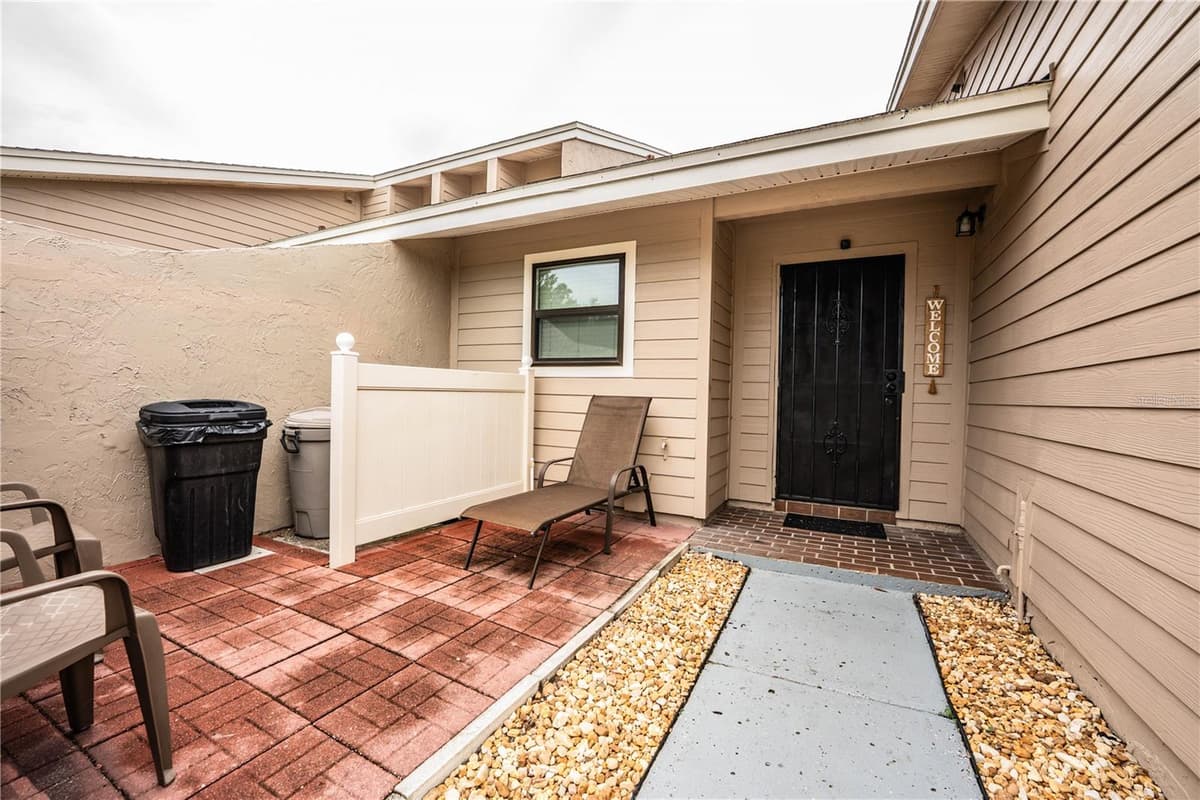 5225 IMPERIAL LAKES BOULEVARD — photo 7 of 28