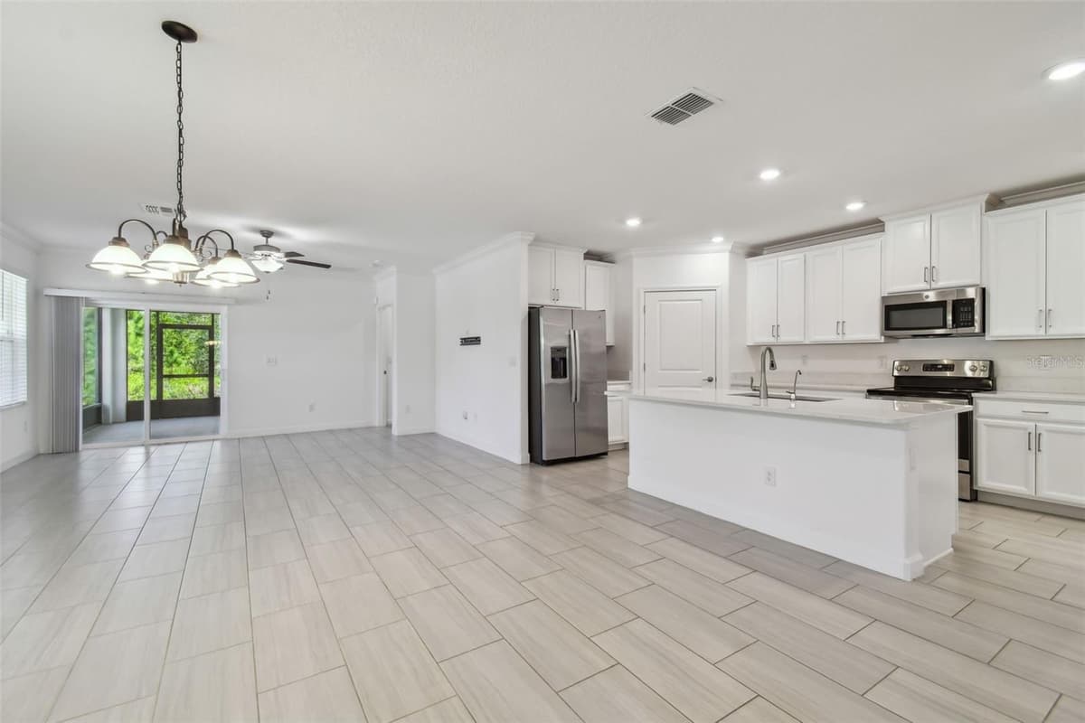16710 SHELL BAY DRIVE — photo 6 of 53