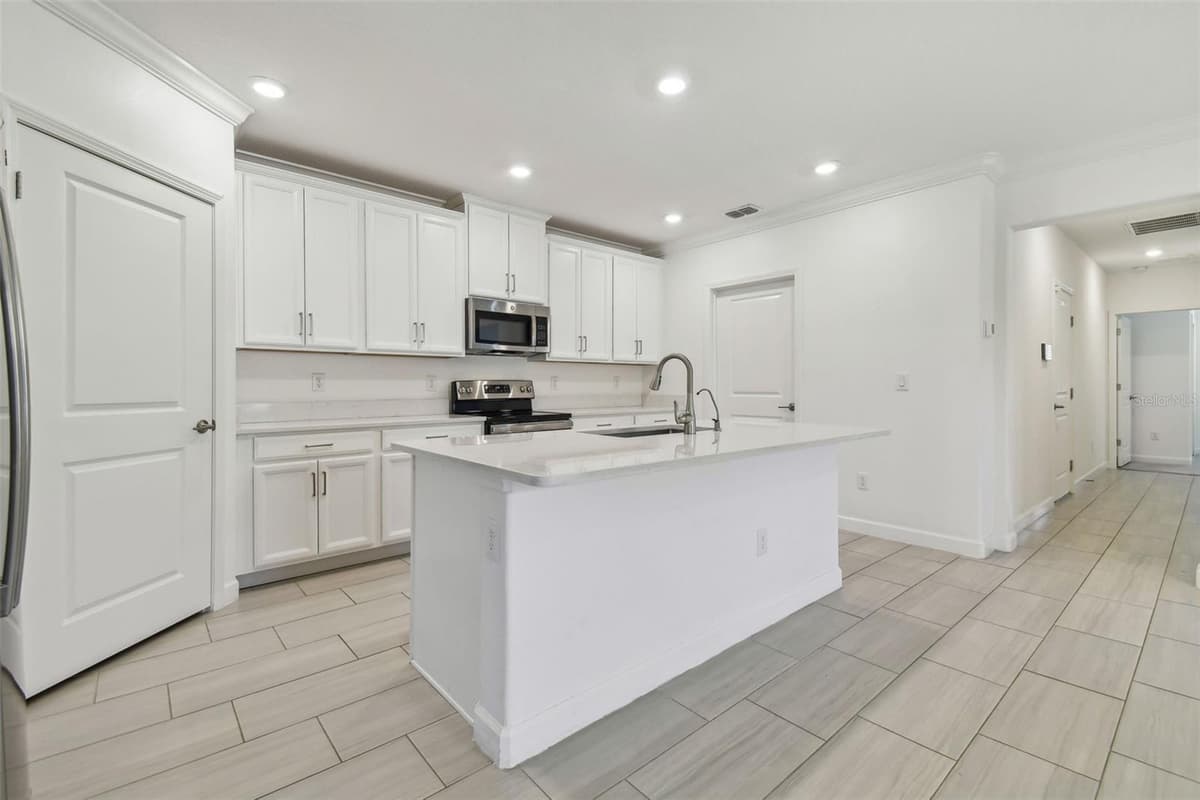16710 SHELL BAY DRIVE — photo 15 of 53