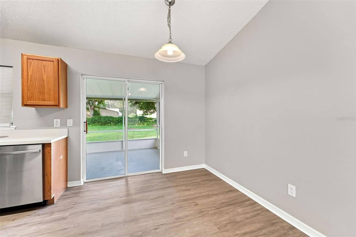 164 DEBARY DRIVE — photo 11 of 45