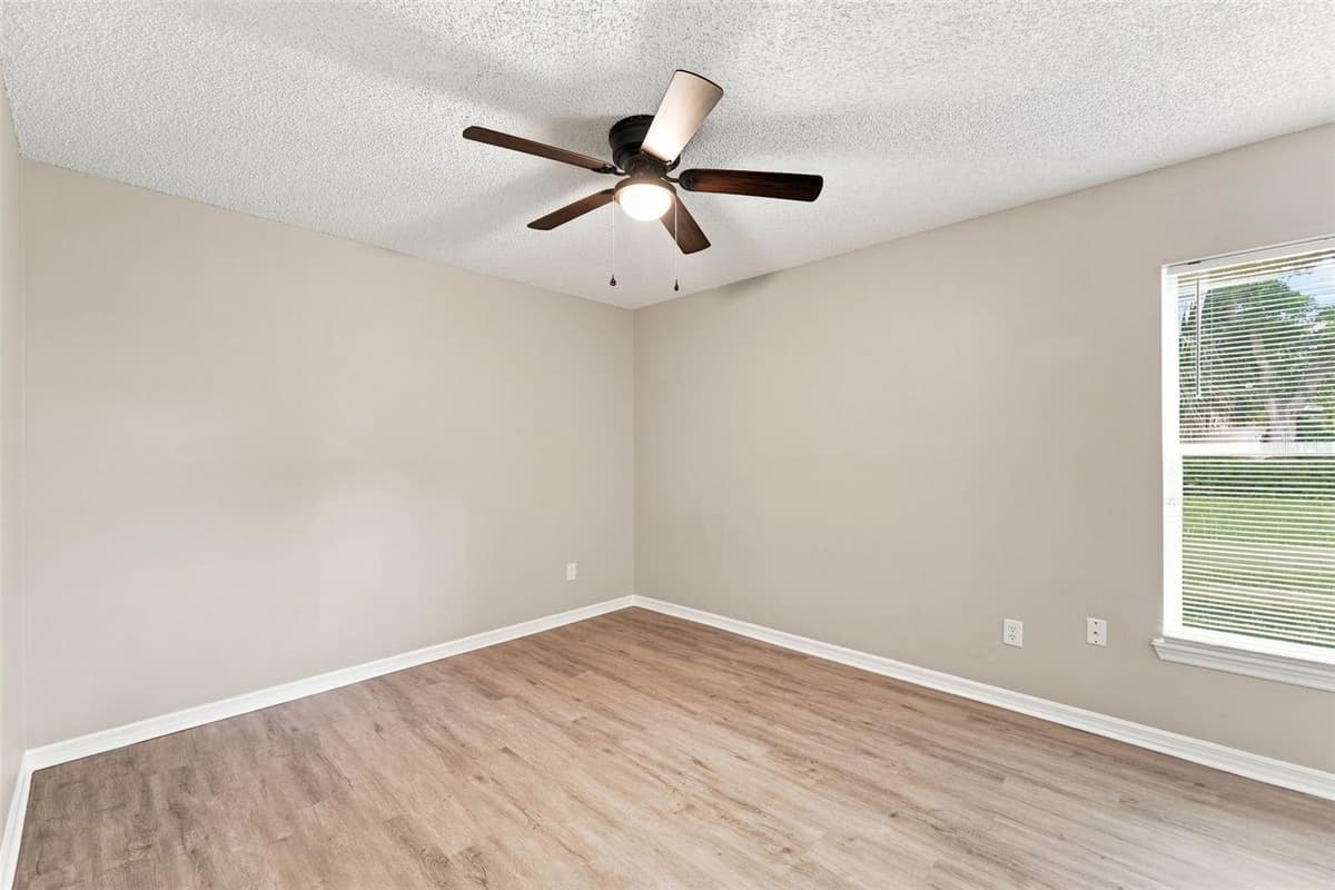 164 DEBARY DRIVE — photo 19 of 45