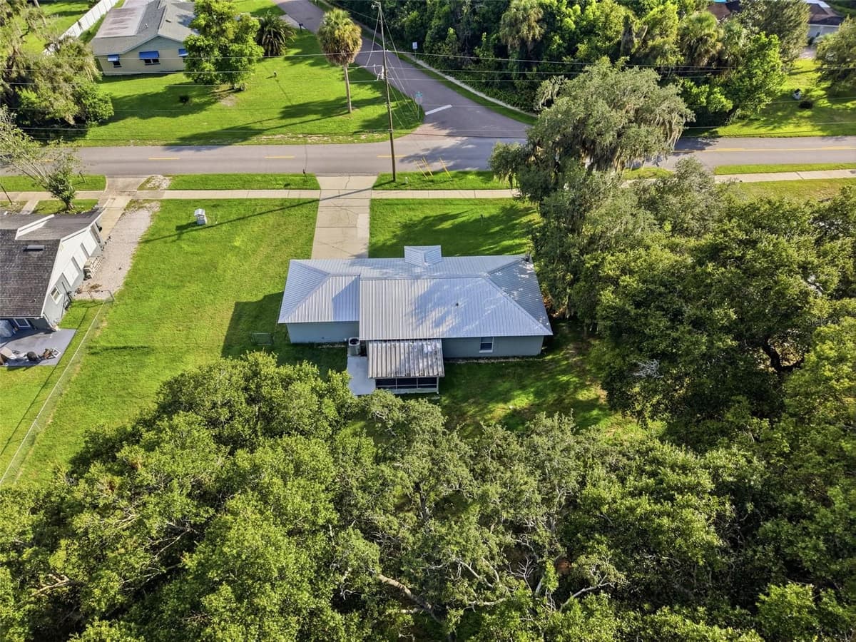 164 DEBARY DRIVE — photo 43 of 45