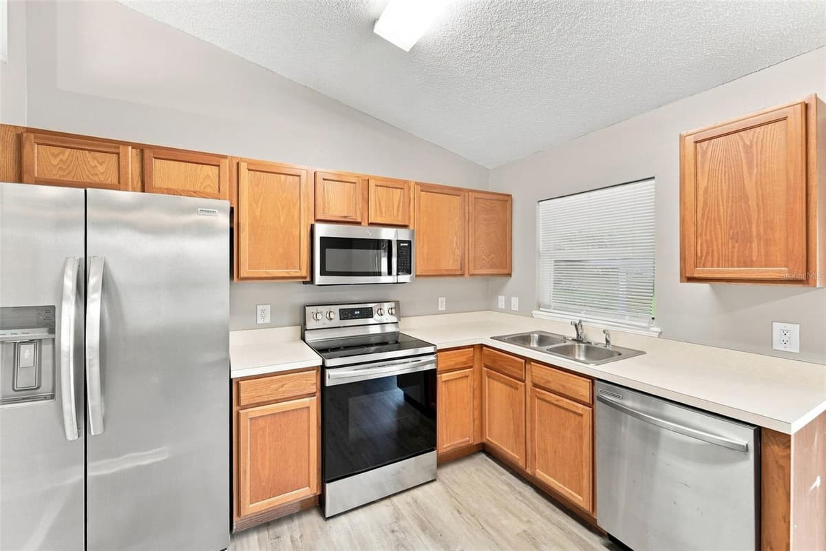 164 DEBARY DRIVE — photo 14 of 45