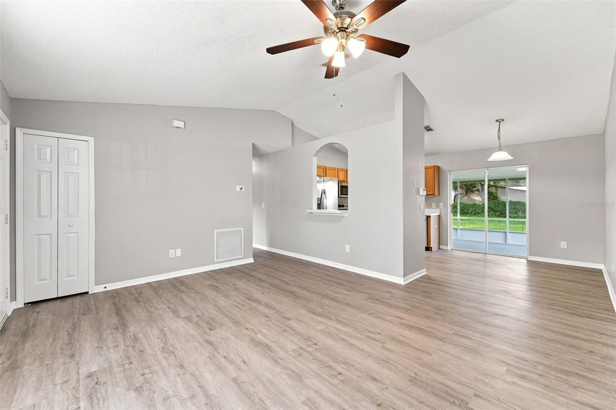 164 DEBARY DRIVE — photo 6 of 45