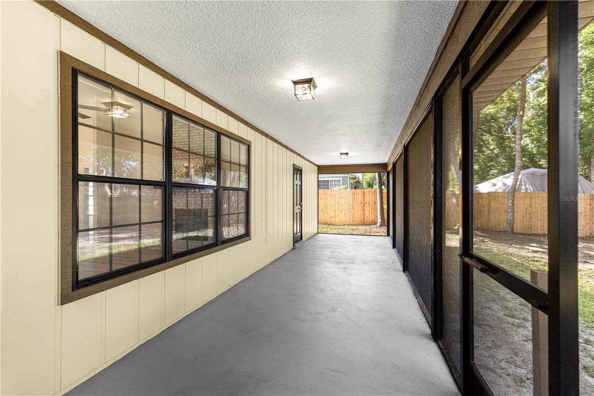 804 46TH COURT — photo 40 of 61