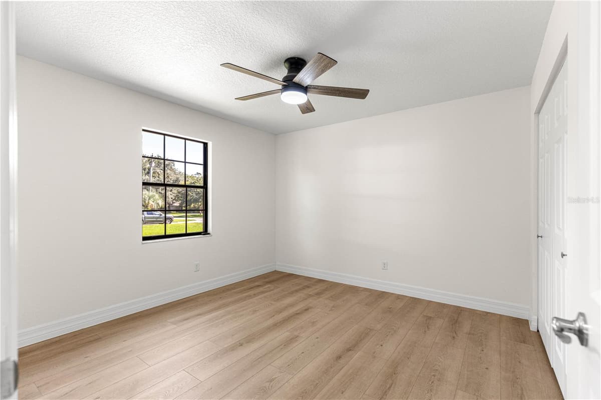 804 46TH COURT — photo 30 of 61