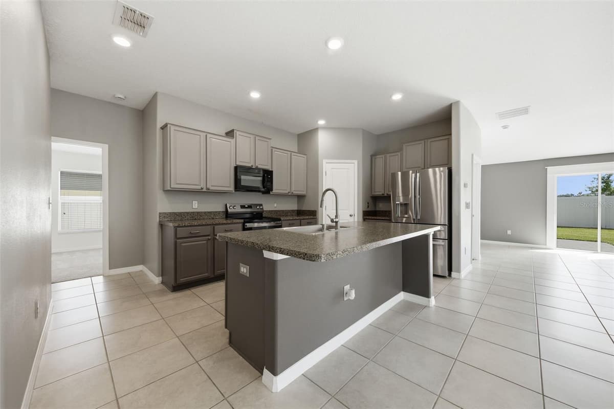 16843 PEACEFUL VALLEY DRIVE — photo 15 of 55