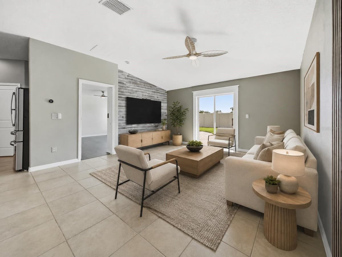 16843 PEACEFUL VALLEY DRIVE — photo 5 of 55