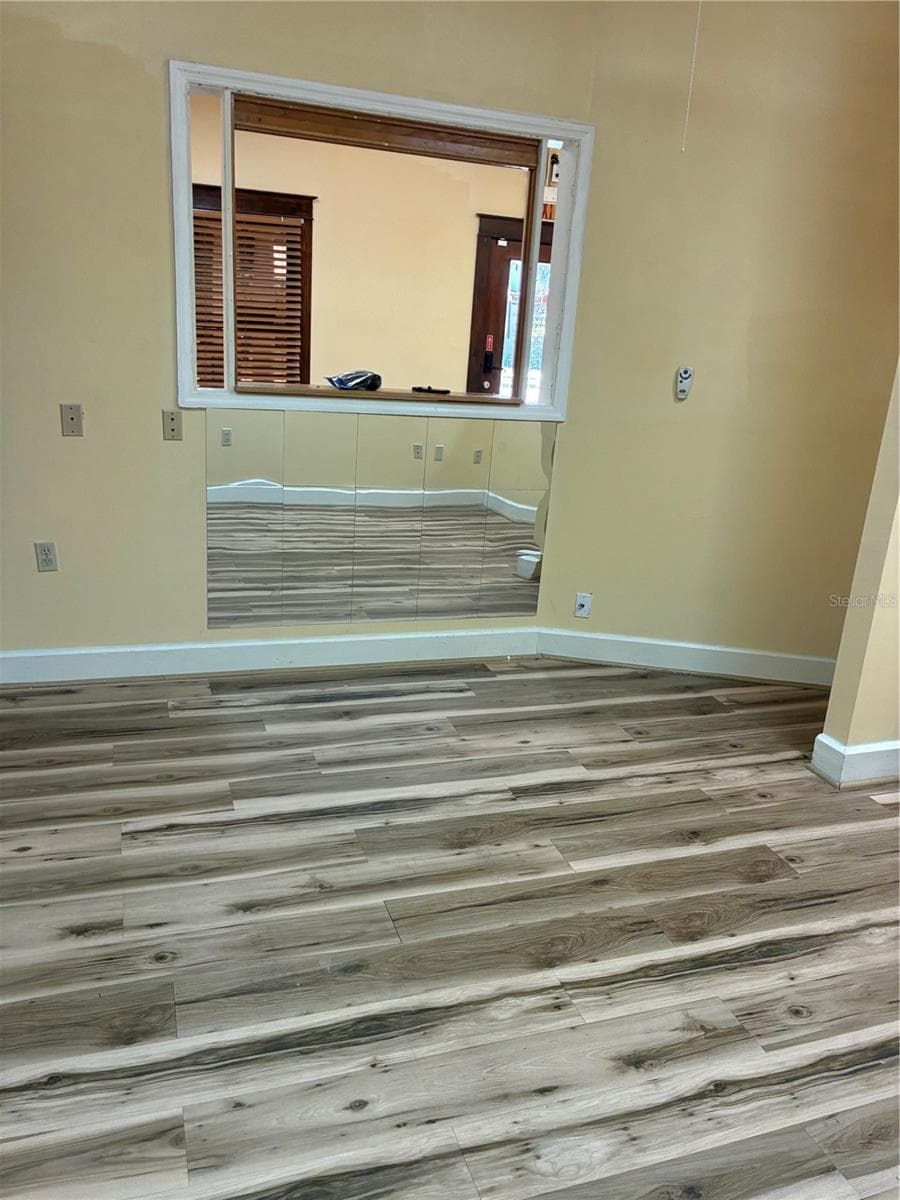 814 MAIN STREET — photo 2 of 7