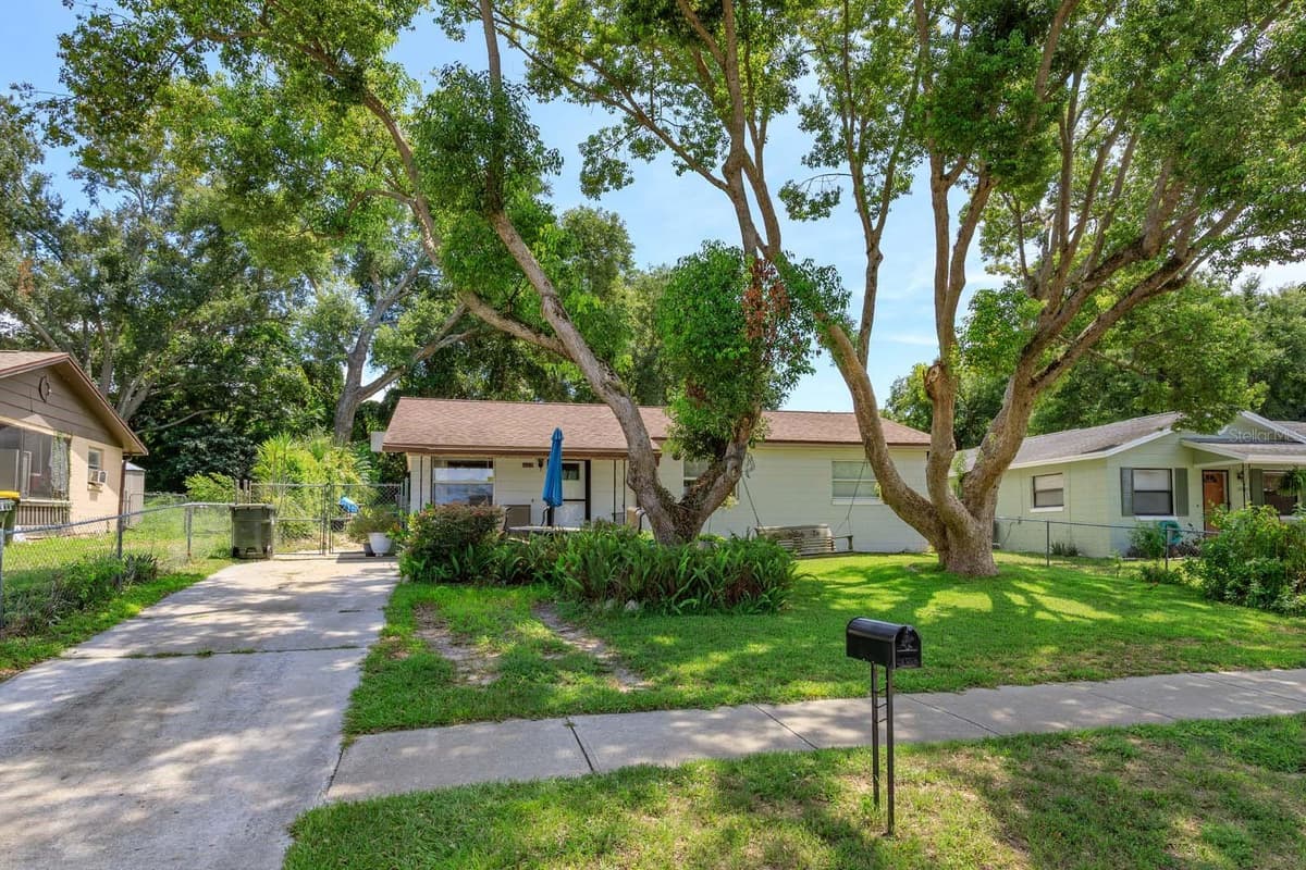 1005 MONTROSE STREET — photo 2 of 26