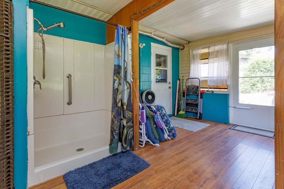 1005 MONTROSE STREET — photo 21 of 26