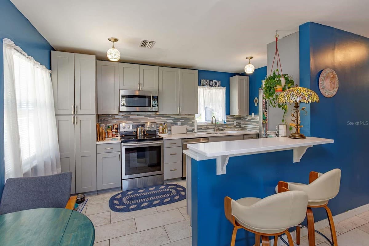 1005 MONTROSE STREET — photo 13 of 26
