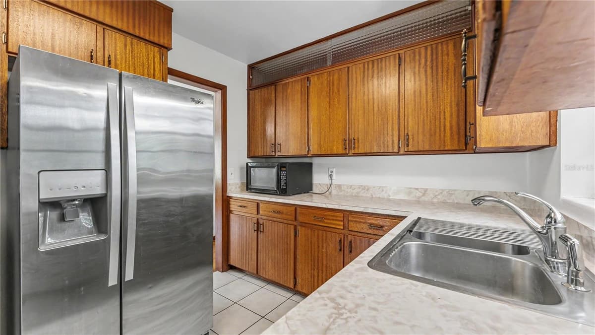 519 FLAMINGO DRIVE — photo 11 of 48