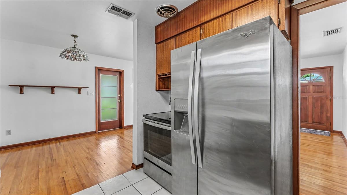 519 FLAMINGO DRIVE — photo 12 of 48