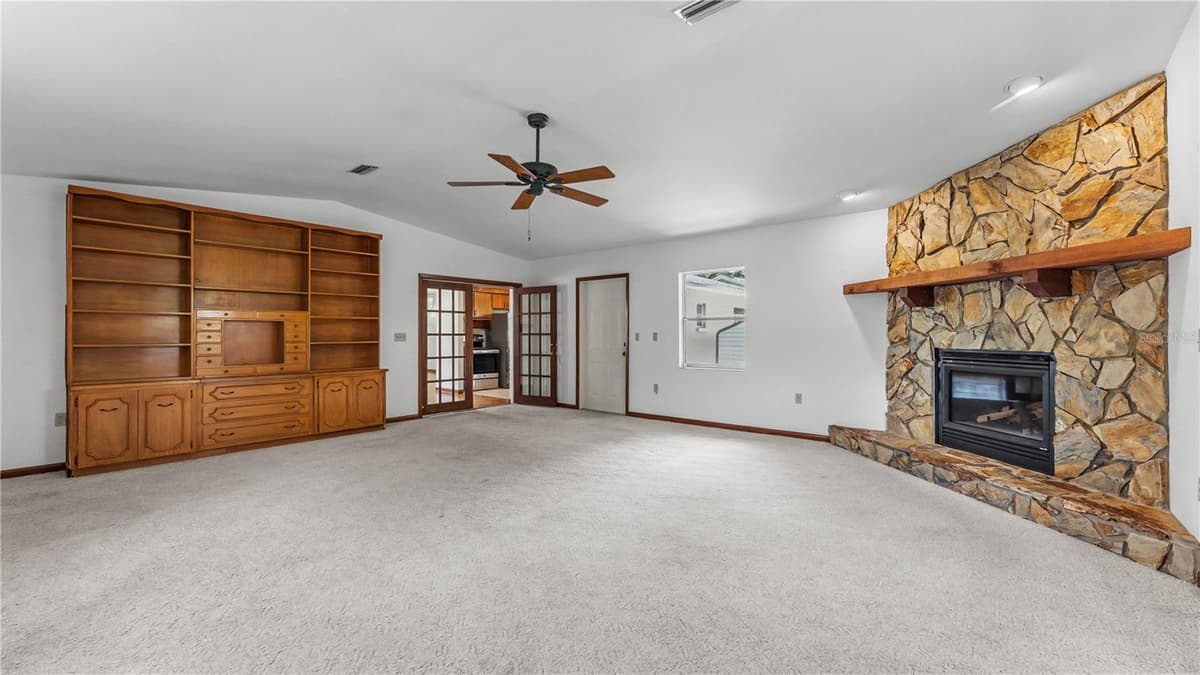 519 FLAMINGO DRIVE — photo 15 of 48