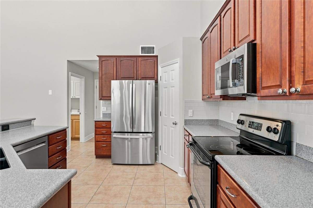 13306 MEERGATE CIRCLE — photo 17 of 70