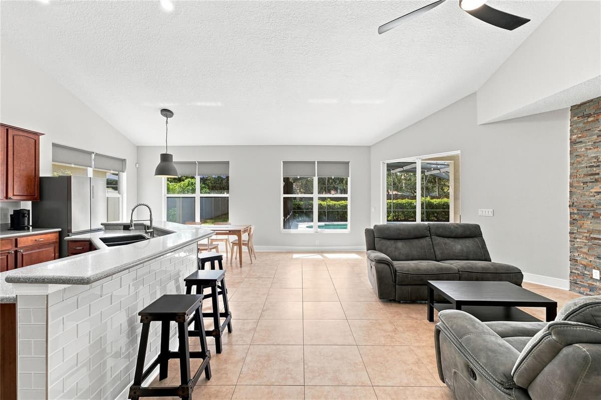 13306 MEERGATE CIRCLE — photo 13 of 70