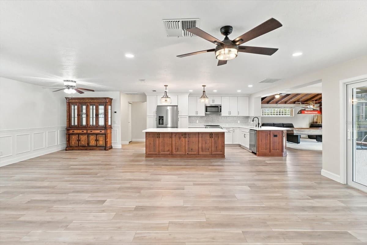 220 KINGS BAY DRIVE — photo 13 of 53