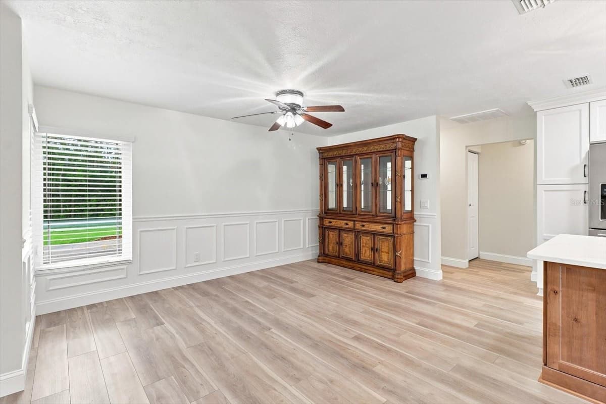 220 KINGS BAY DRIVE — photo 10 of 53