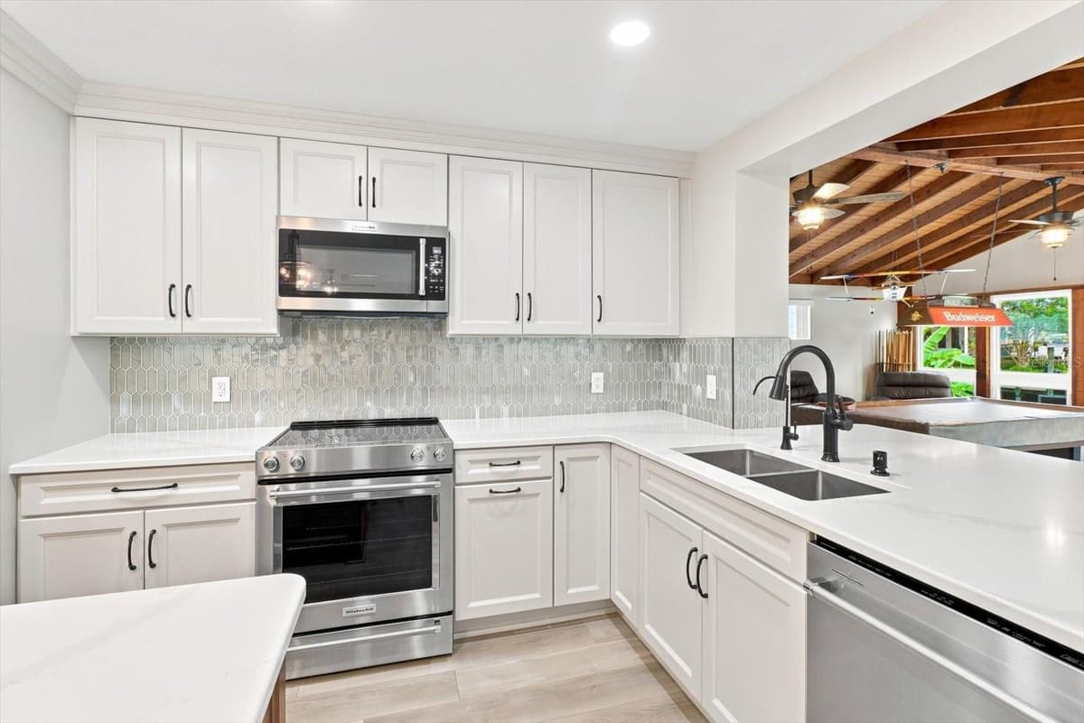 220 KINGS BAY DRIVE — photo 18 of 53