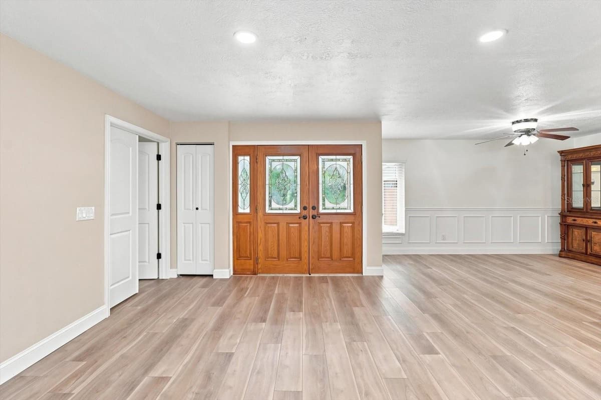 220 KINGS BAY DRIVE — photo 7 of 53