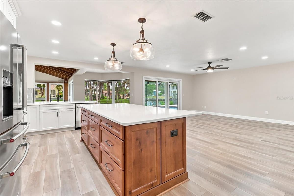 220 KINGS BAY DRIVE — photo 16 of 53