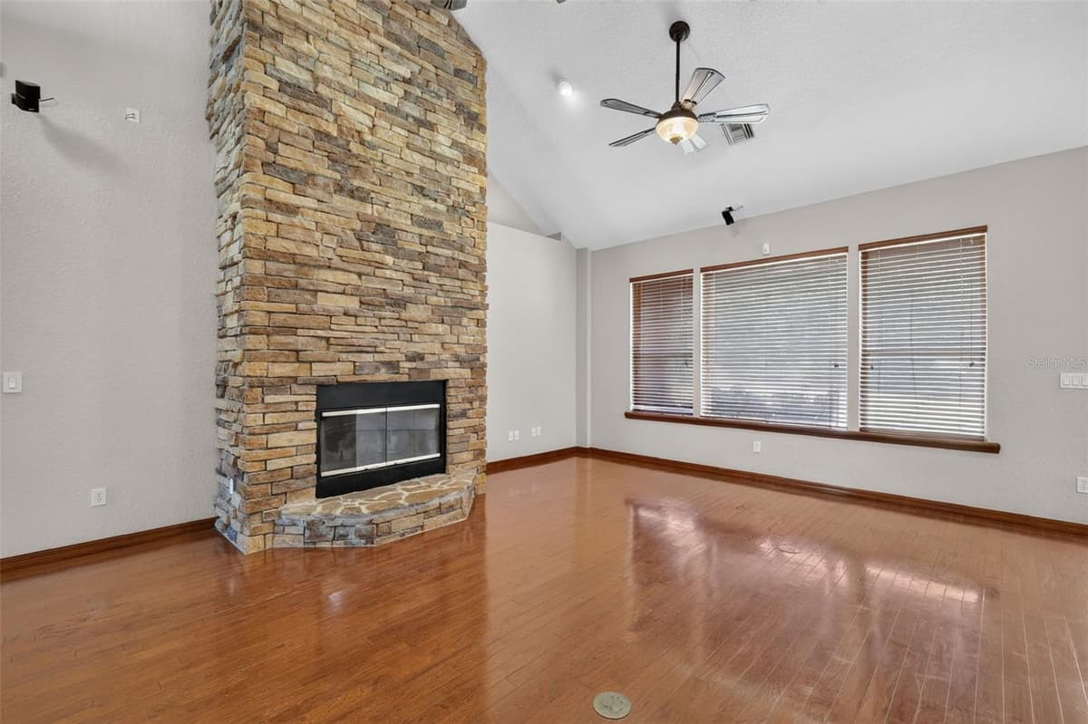 4617 ROUND LAKE ROAD — photo 12 of 62