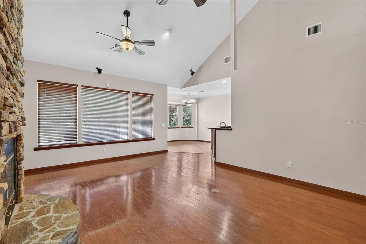 4617 ROUND LAKE ROAD — photo 13 of 62