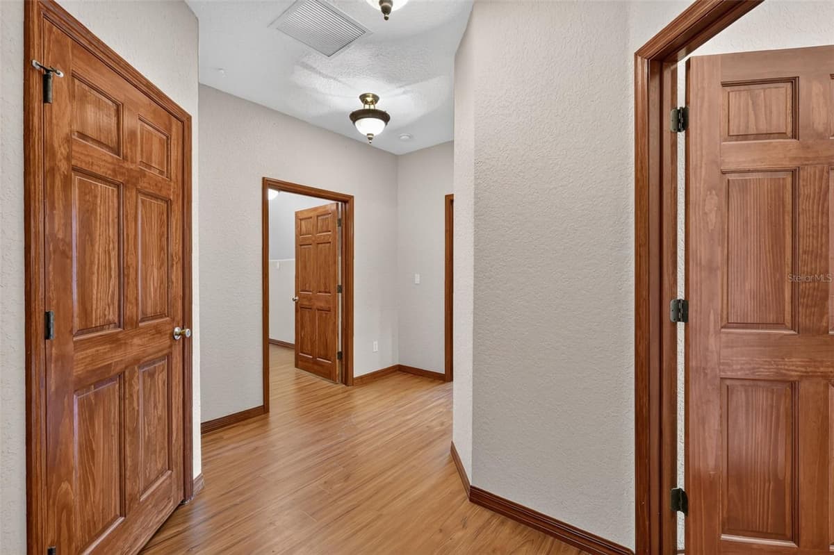 4617 ROUND LAKE ROAD — photo 33 of 62