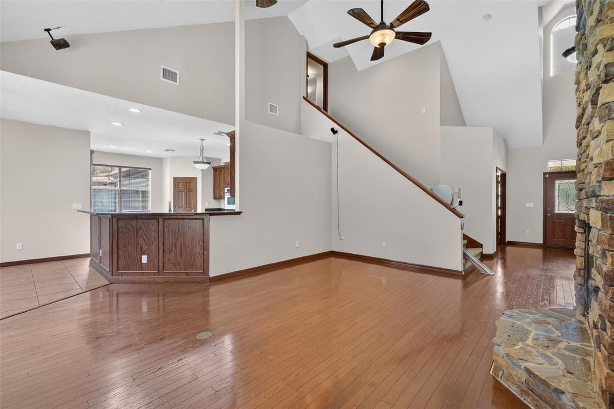 4617 ROUND LAKE ROAD — photo 11 of 62