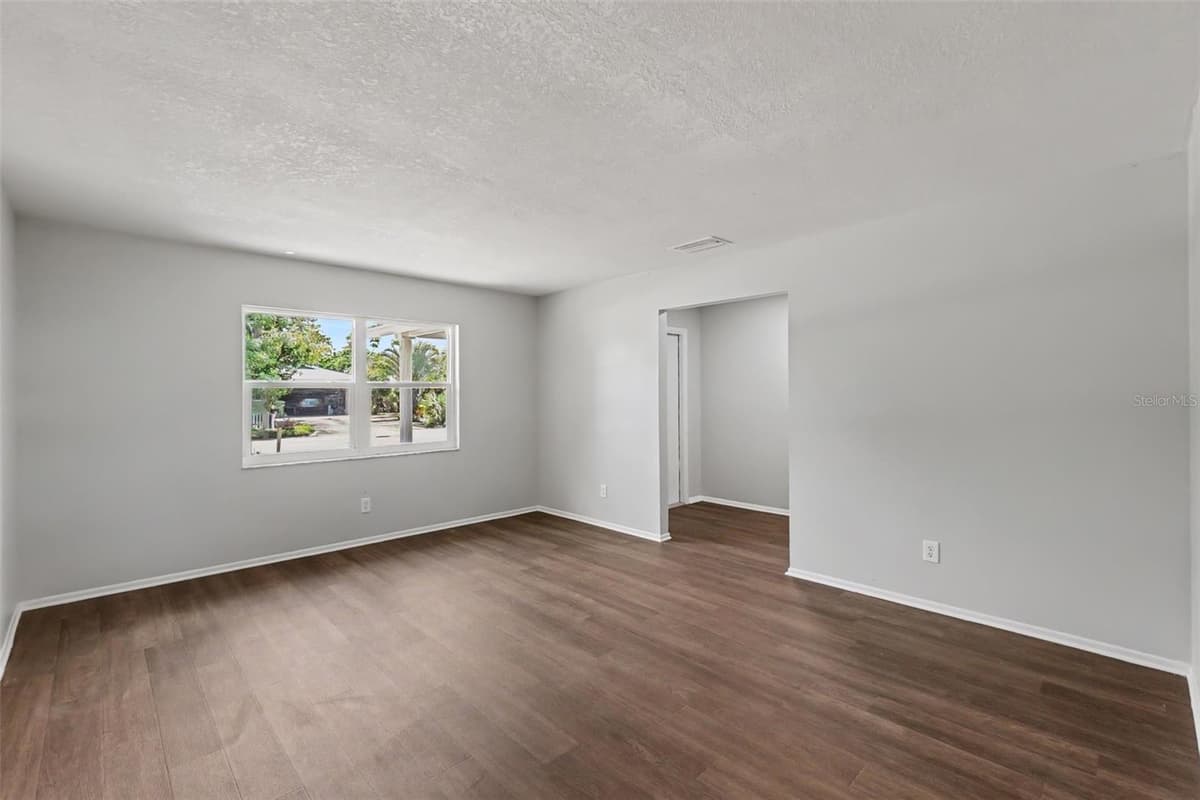 3410 50TH STREET — photo 16 of 26