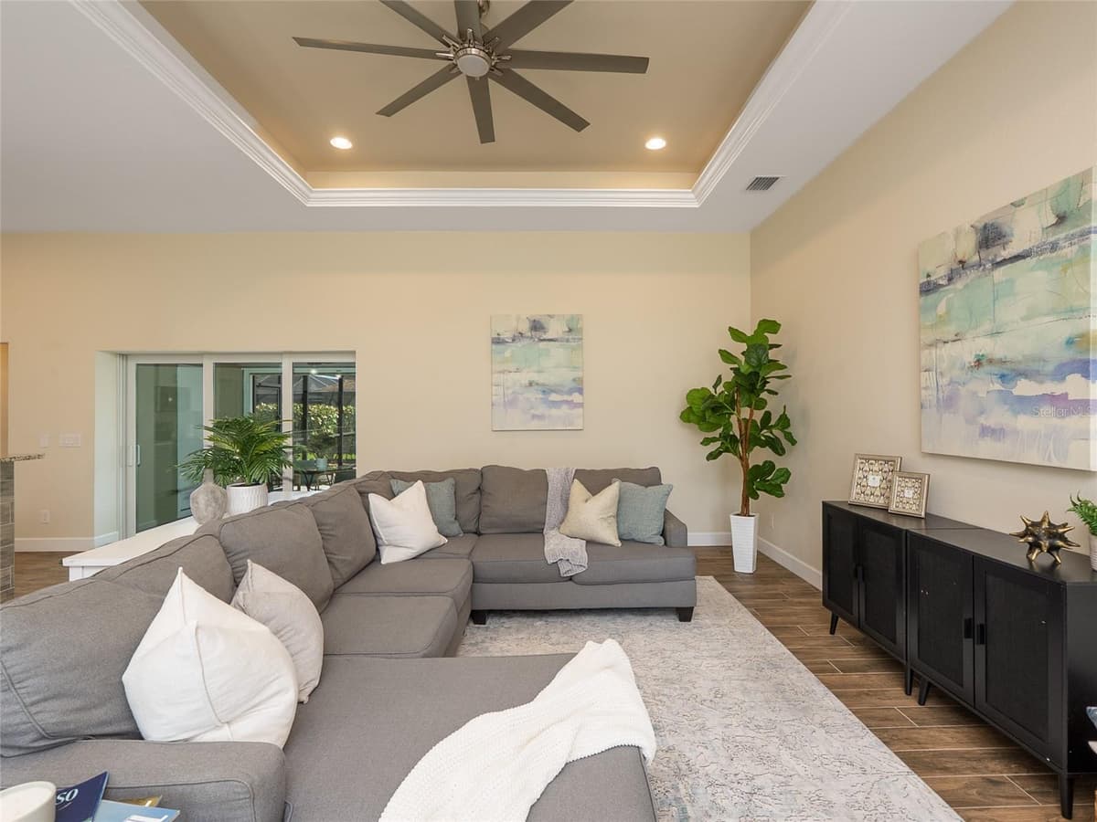 8610 QUINN COURT — photo 5 of 50