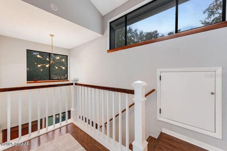 28 BAYMEADOW COURT — photo 14 of 31