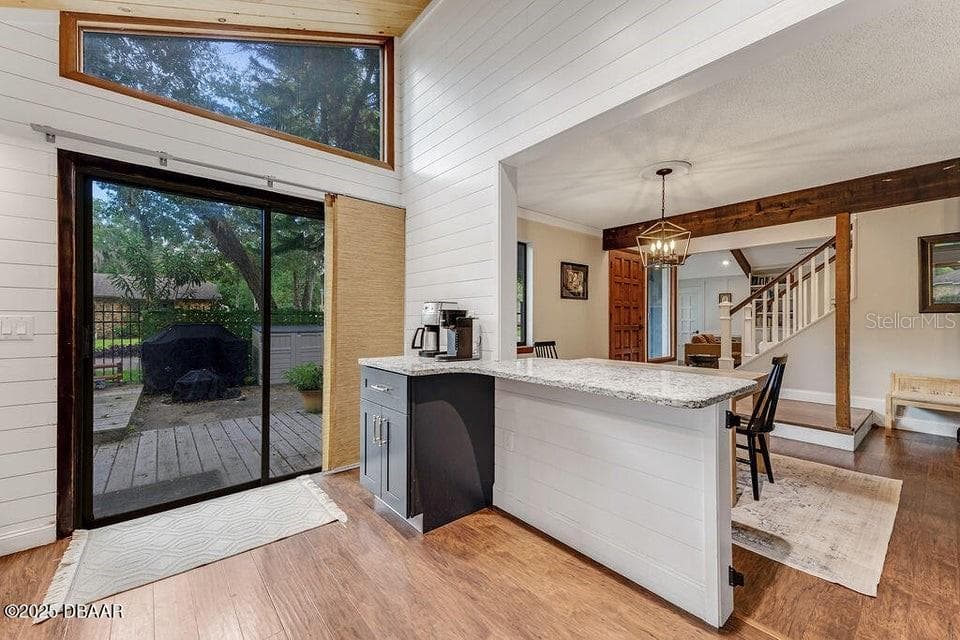 28 BAYMEADOW COURT — photo 6 of 31