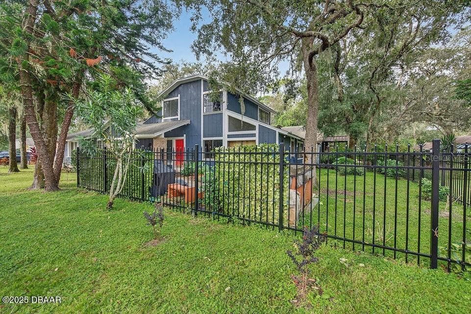 28 BAYMEADOW COURT — photo 17 of 31