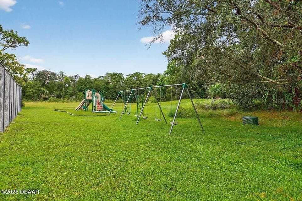 28 BAYMEADOW COURT — photo 27 of 31