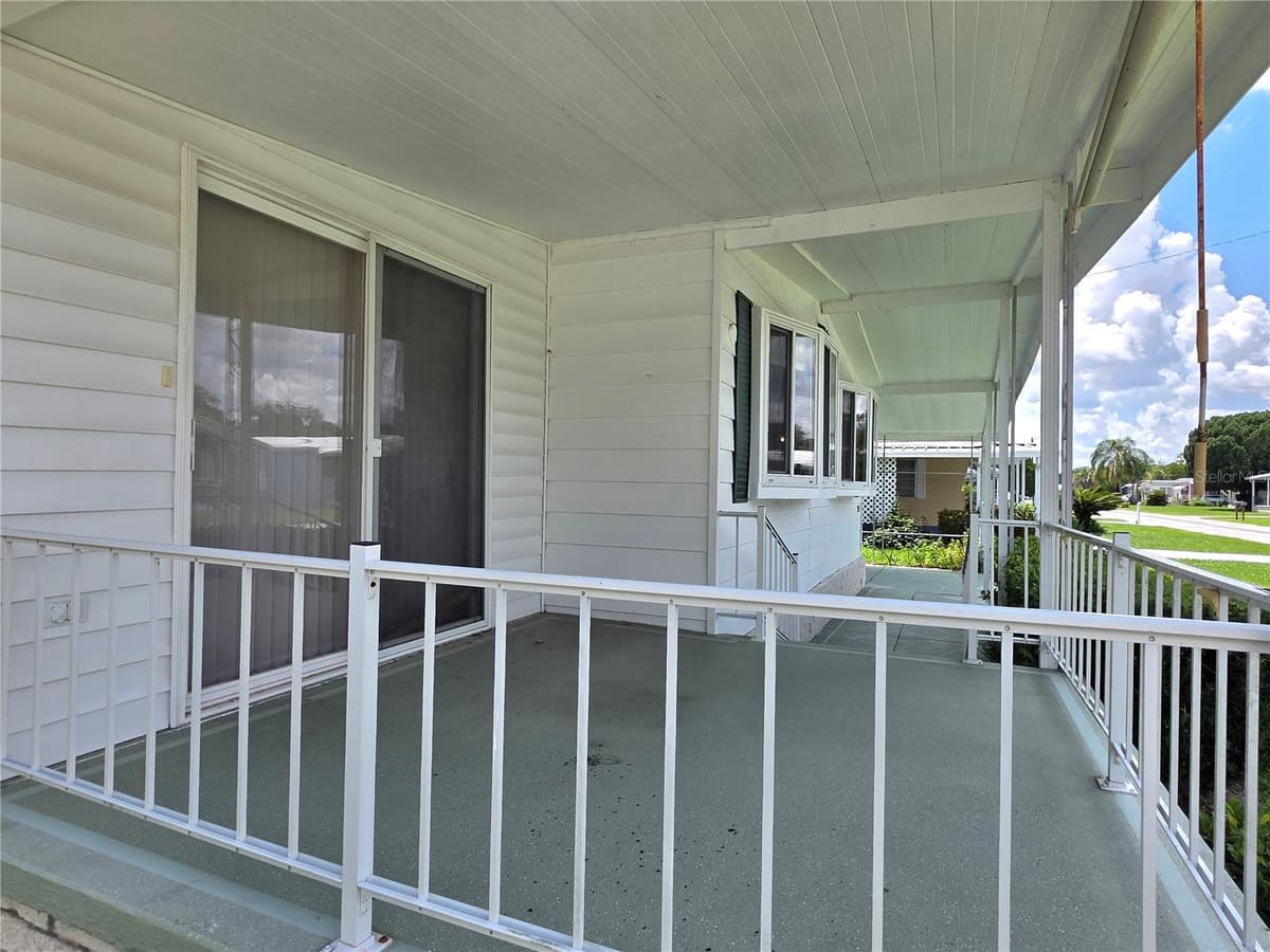 5452 JOYCE STREET — photo 7 of 58